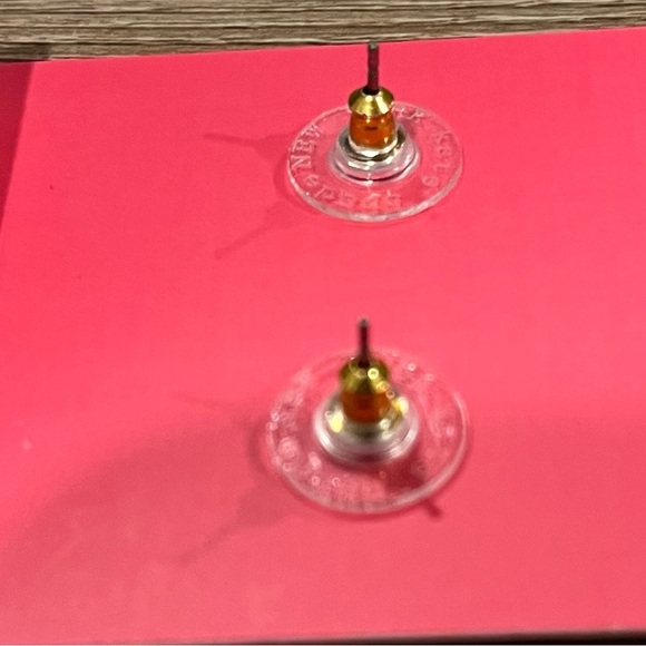 KATE SPADE Christmas Gingerbread Man Stud Earrings - Picture 4 of 4